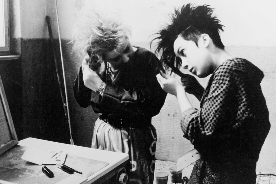 1 ADE 2 Copyright DEFA Stiftung Thomas Plenert