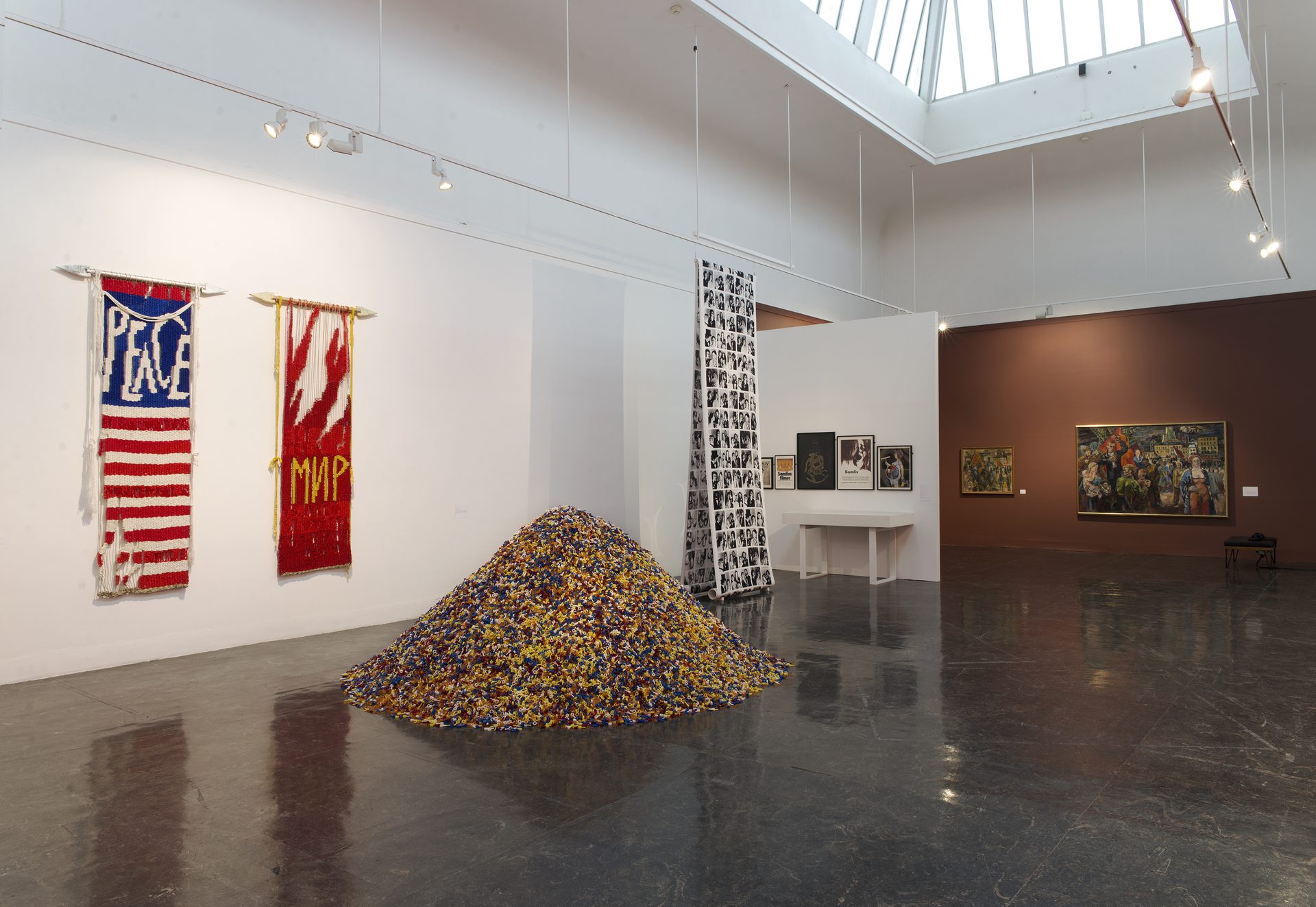 2015 Krigens Skygge H Sal 6958