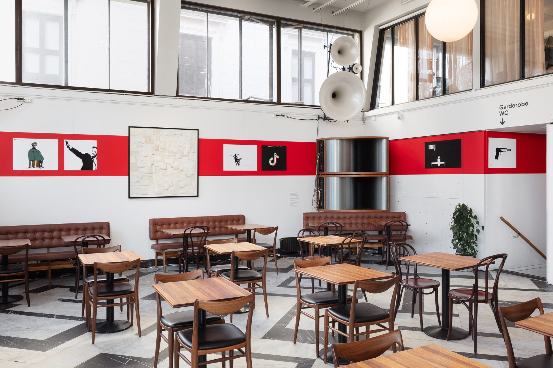 2025 Khalid Albaih Refresh Foto Tor Ulstein Kunstdok Web Res 2