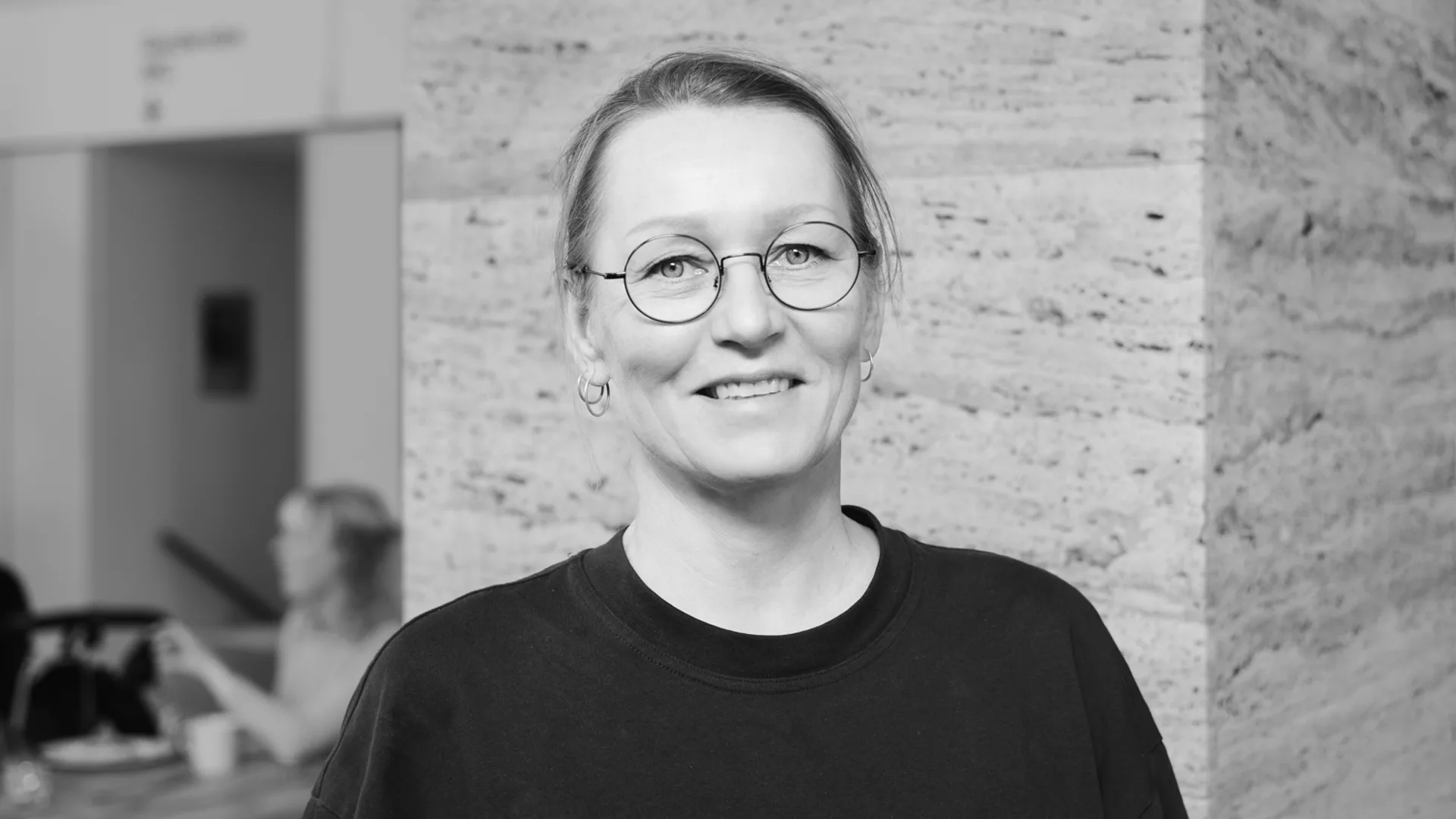 20250826 Ansattbilder Annika Svart Hvit Web
