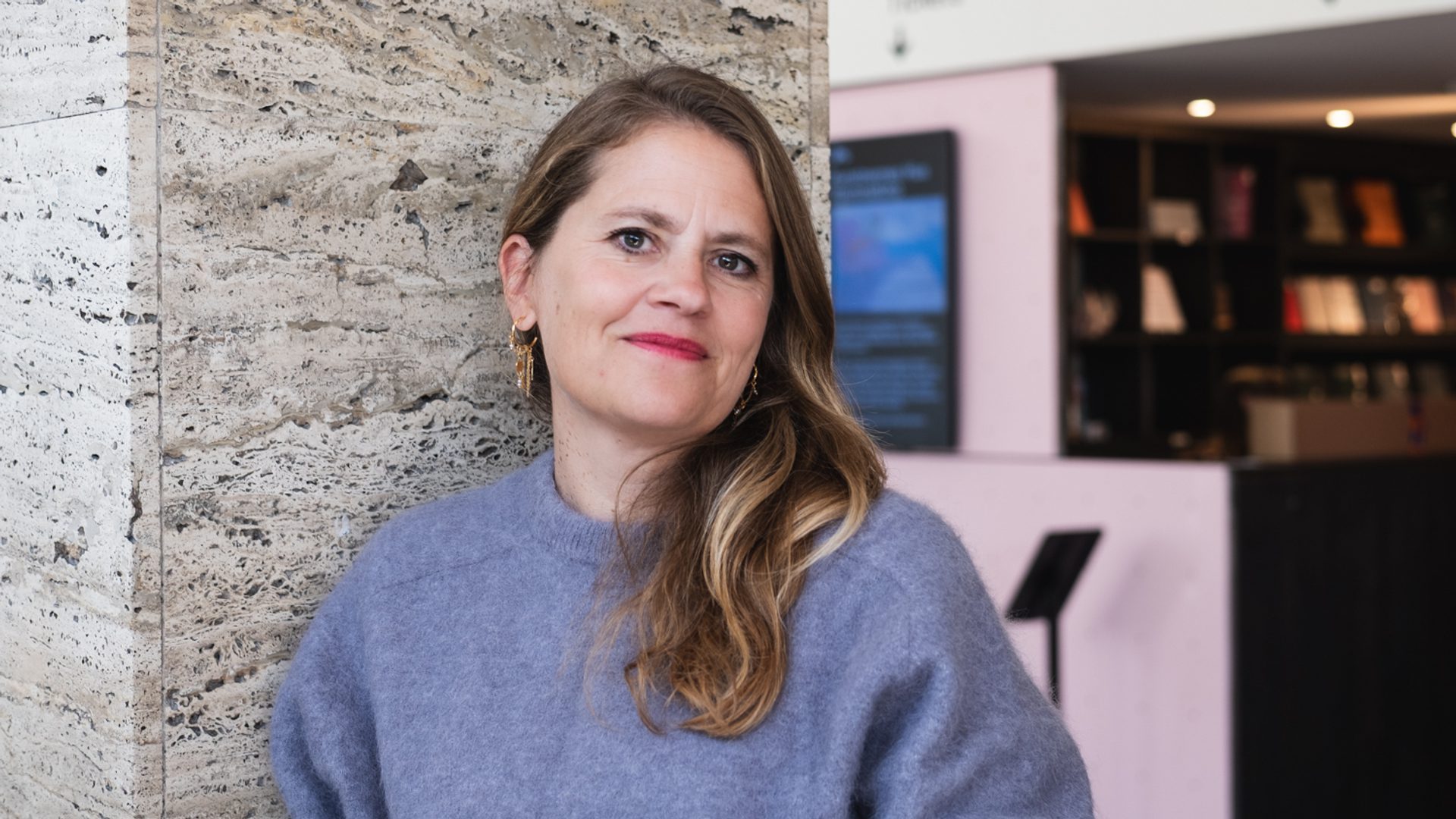 20250826 Ansattbilder Ida Farger Web 02