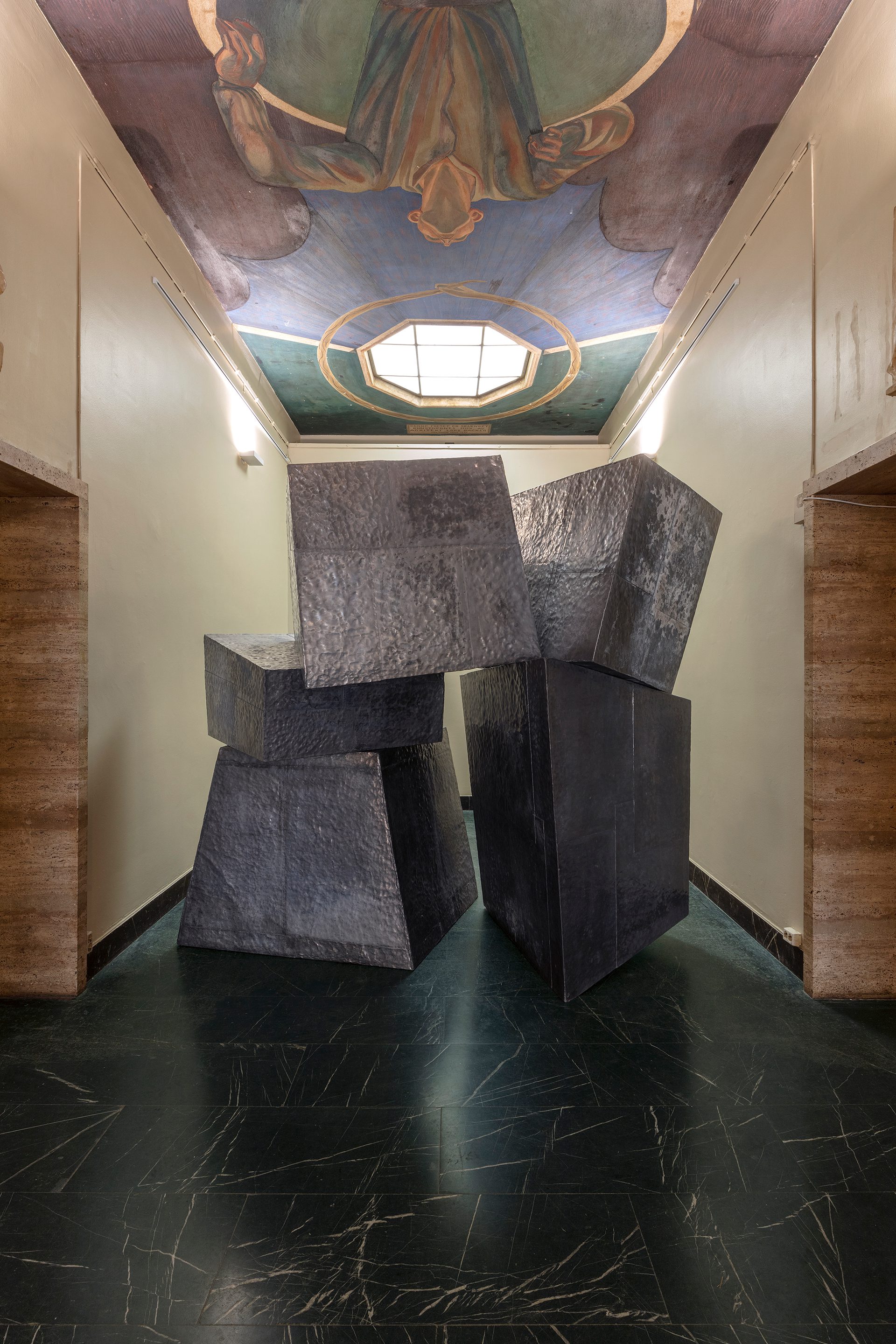 Hanne Tyrmi Hester dør stående 0874