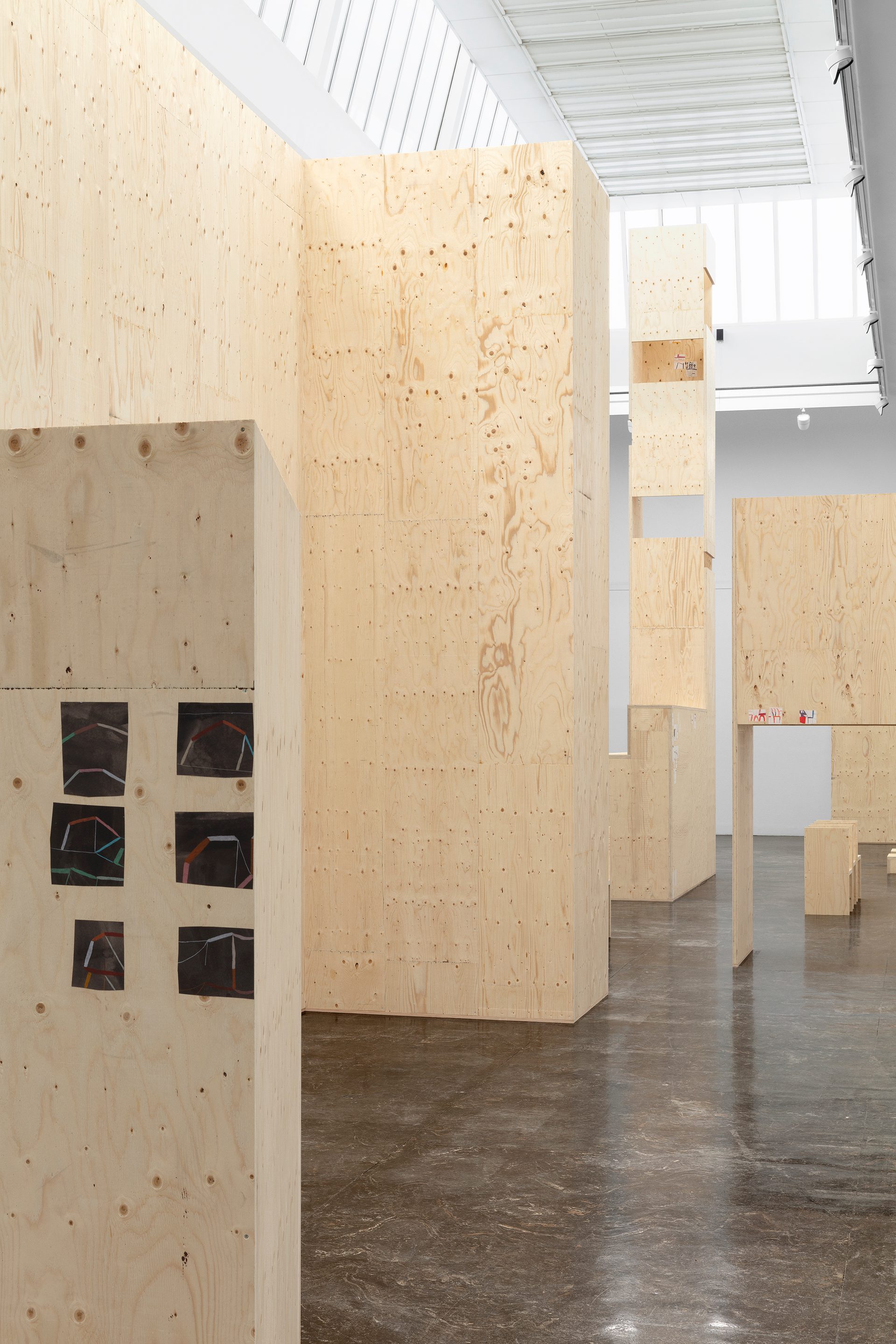 Kim Hiorthøy Hullet i veggen 0379